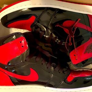 Air Jordan 1 Retro High OG “patent bred”